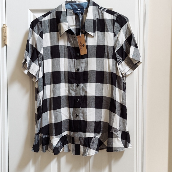 Sperry Tops - NWT Buffalo Plaid Top Ruffle Hem Size Medium